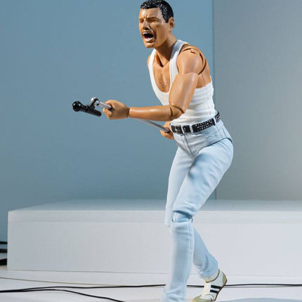 Figurka Freddie Mercury SH Figuarts Live Aid wersja 15 cm